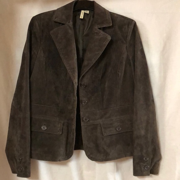 St. John's Bay Jackets & Blazers - Ladies leather suede jacket. Excellent condition.